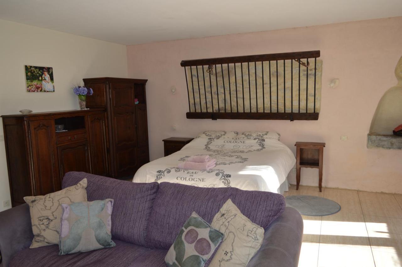Le Studio Apartment Azille Bagian luar foto