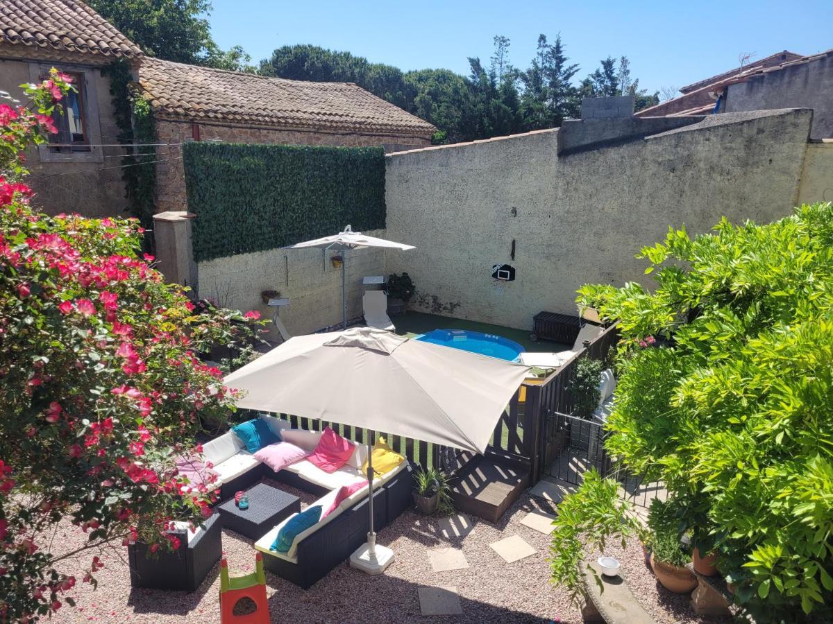 Le Studio Apartment Azille Bagian luar foto